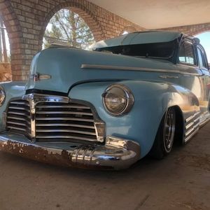 Meet your Posher, Tomas